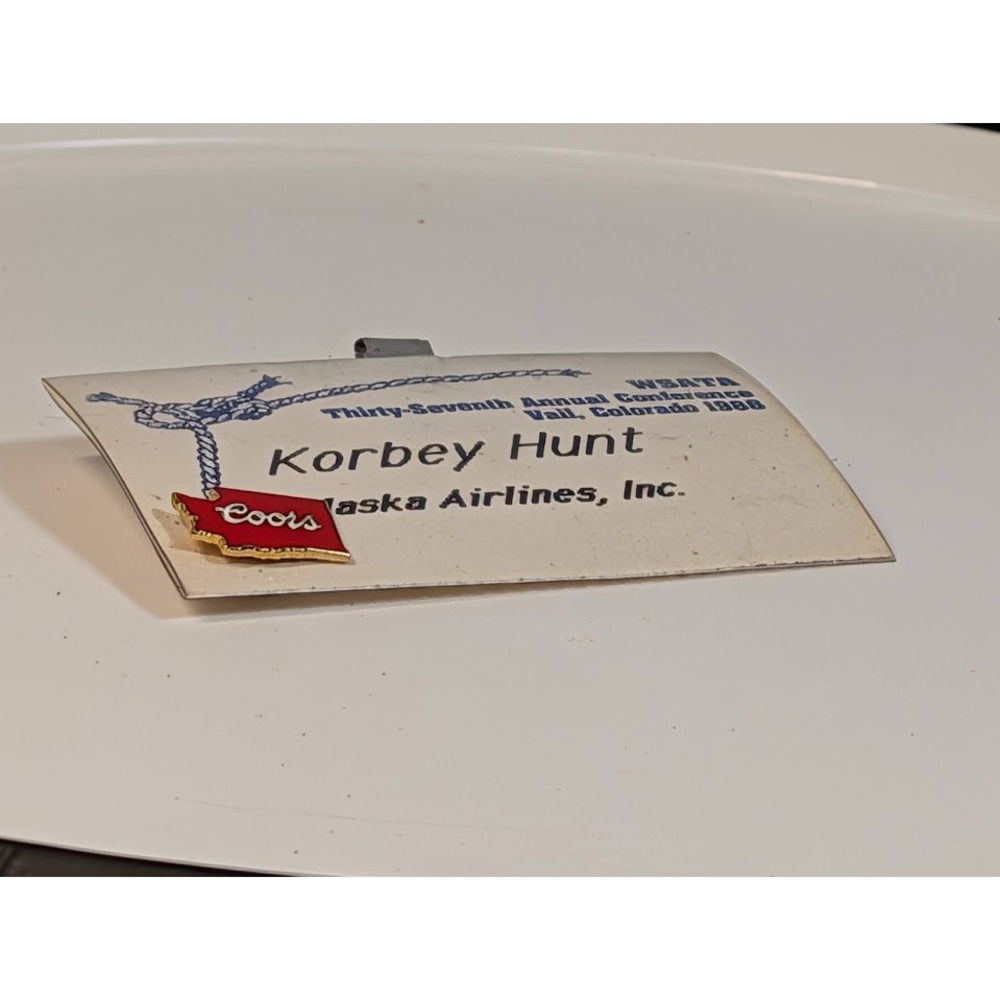 Coors Lapel Pin Unisex OS Red‎ Excellent Colorado State Shape Enamel Gold Tone